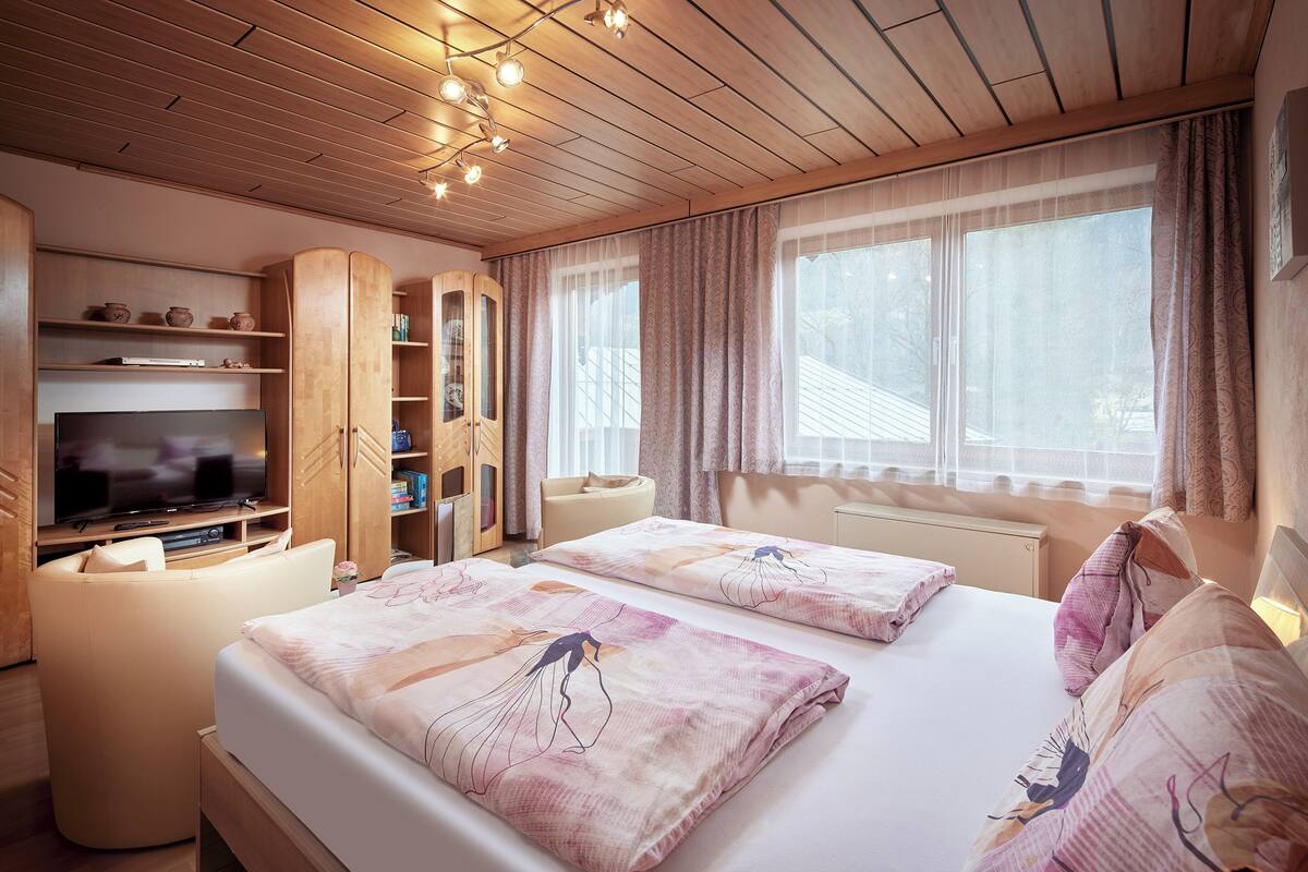 Apartment Morgenstern (additional 50 EUR Cleaning Fee to be paid at the property) | Wi-fi (inkludert) og sengetøy