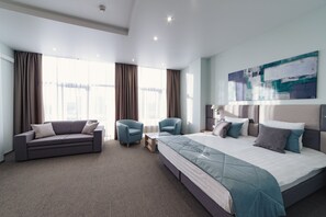 Comfort-studio | Pimennysverhot, silitysrauta/-lauta, ilmainen Wi-Fi, vuodevaatteet