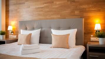 1 bedroom, blackout curtains, iron/ironing board, free WiFi