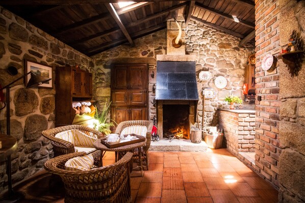 Living area - Moinho de Estoraos (Ponte de Lima)