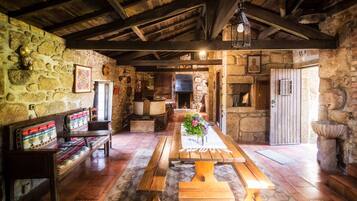 Casa de campo, 1 habitación | Área de sala de estar | Televisión