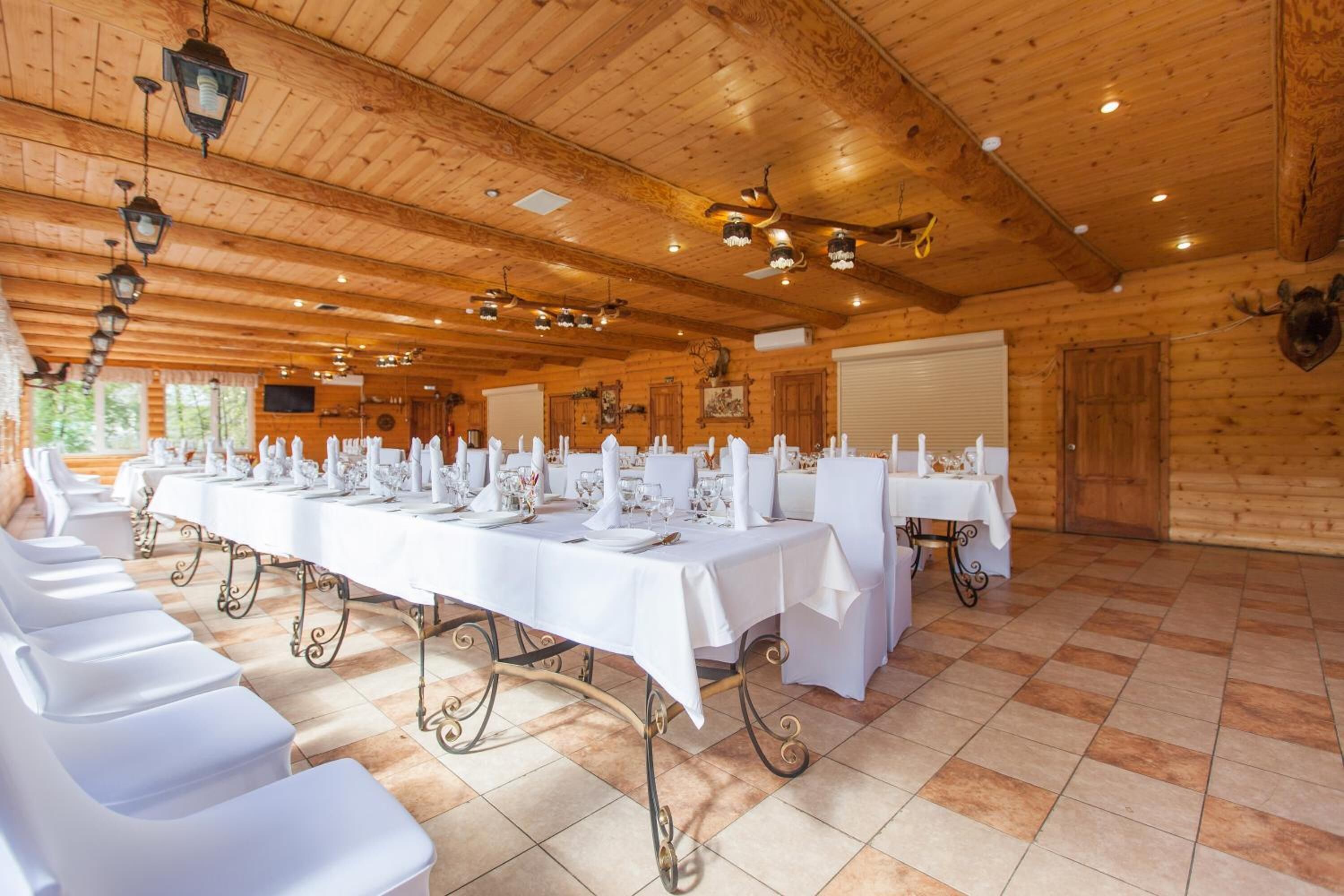 Banquet hall