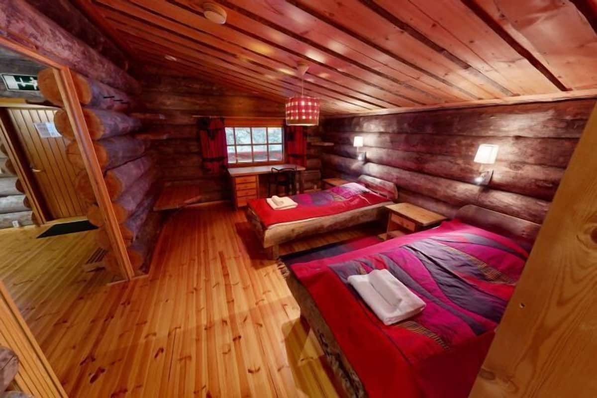 1 chambre, chambres insonorisées, lits bébé (en supplément)