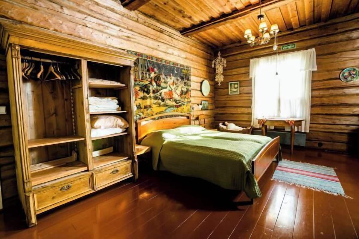 1 Schlafzimmer, schallisolierte Zimmer, Babybetten