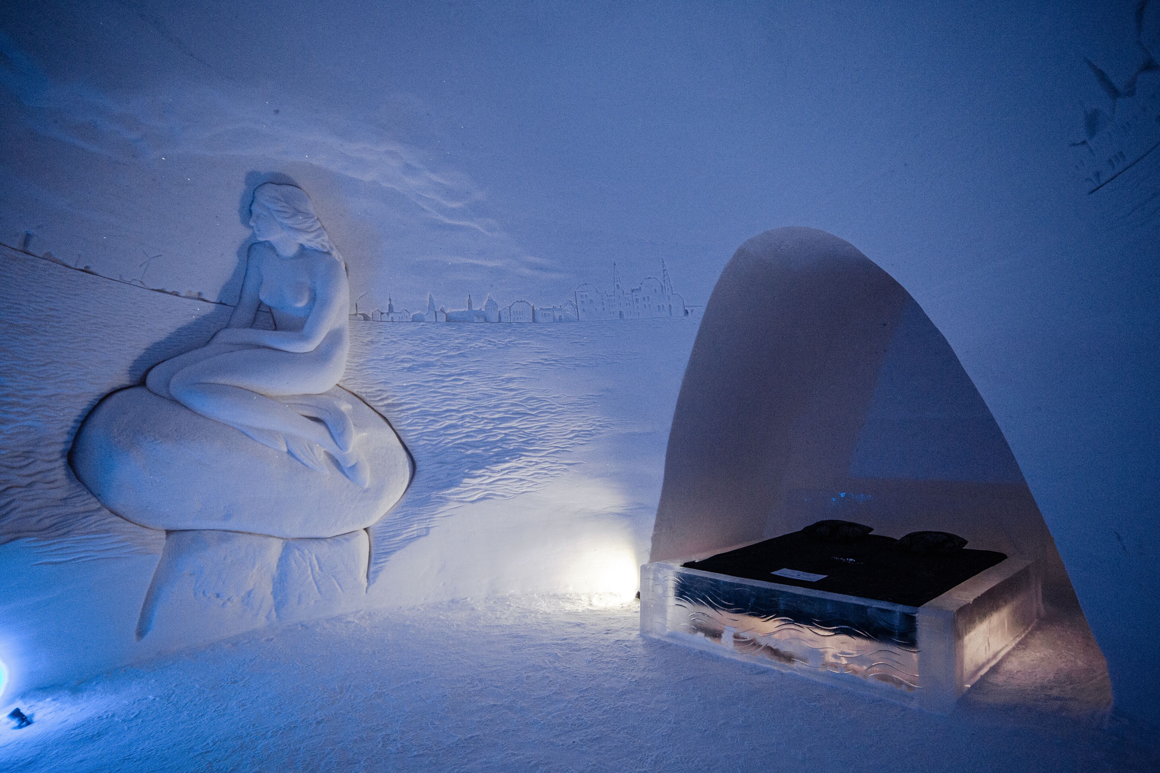 double or twin room | individually decorated, bed sheets