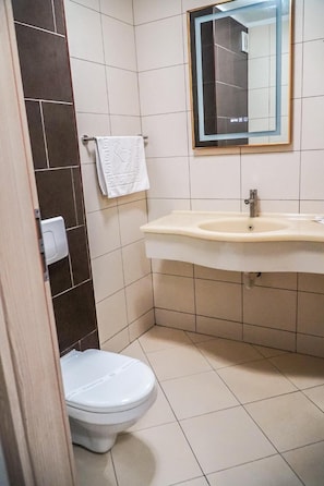 Bathroom - Hotel Siret Mamaia (Constanta)
