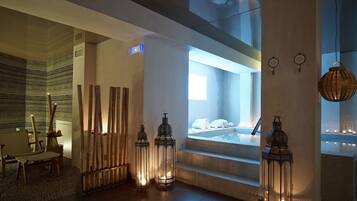 Tina de hidromasaje interior