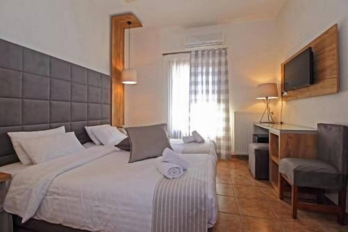 Frigobar, cofres nos quartos, Wi-Fi de cortesia, roupa de cama
