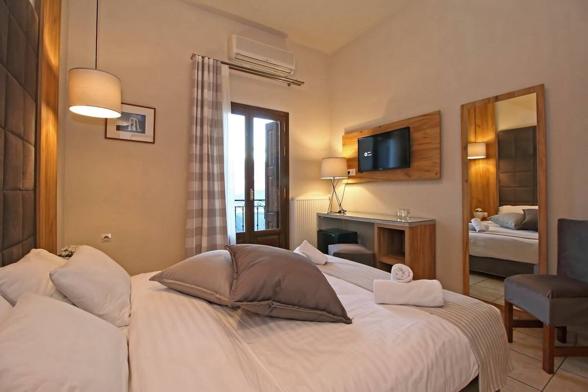 Standard Double/Twin Room With Sea View | Frigobar, cofres nos quartos, Wi-Fi de cortesia, roupa de cama