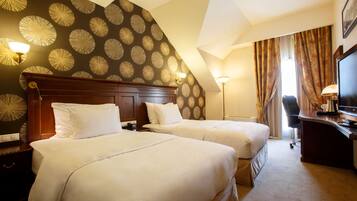 Minibar, una cassaforte in camera, una scrivania, insonorizzazione