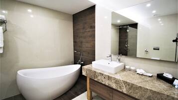 Executive Room, 1 Bedroom (EXTRA) | Bathroom