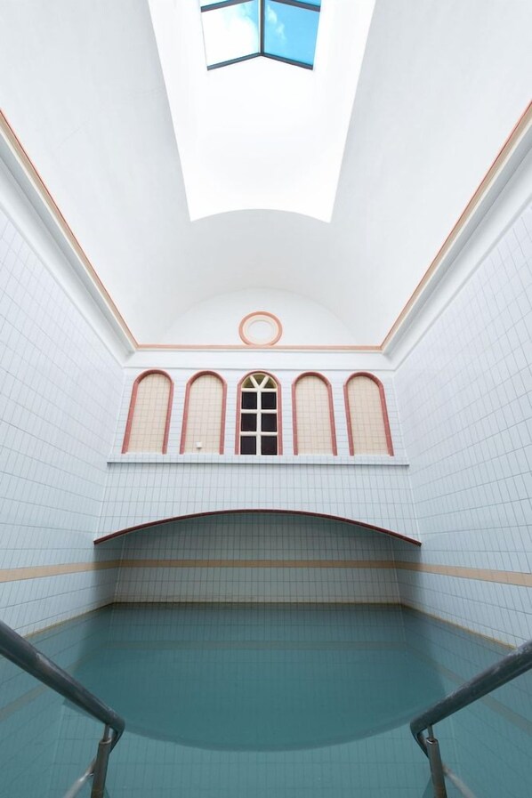 Pool - Pro Patria (Pieštany)