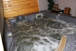 Sauna, deep-tissue massages, sports massages, massage/treatment rooms