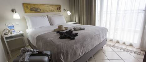 Doppelzimmer, Meerblick | Zimmersafe, Verdunkelungsvorhänge, schallisolierte Zimmer