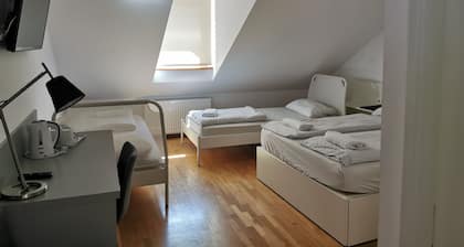 Rooms Sincere 1830