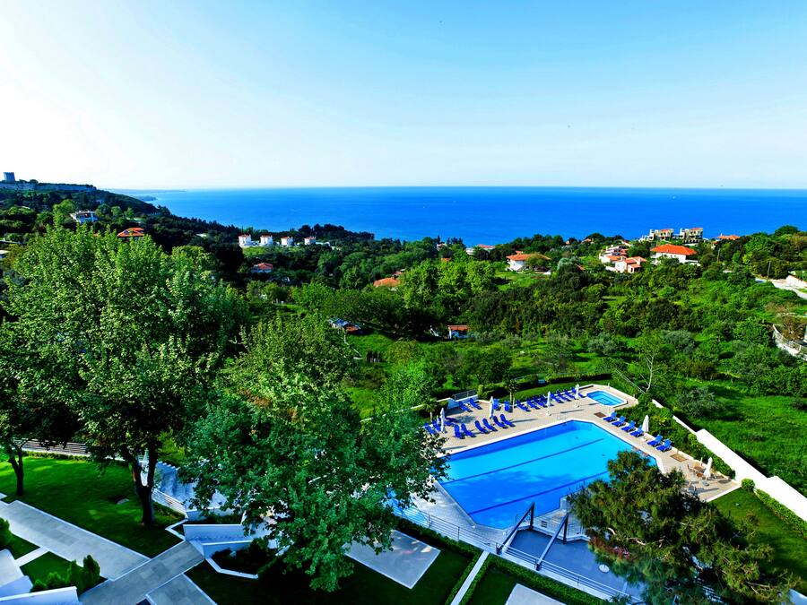 Seasonal outdoor pool, open 11:00 AM to 7:30 PM, sun loungers
