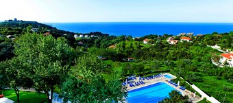 Olympus Thea Boutique Hotel