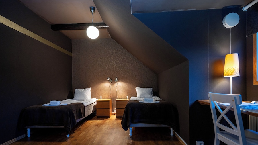 Port Hotel