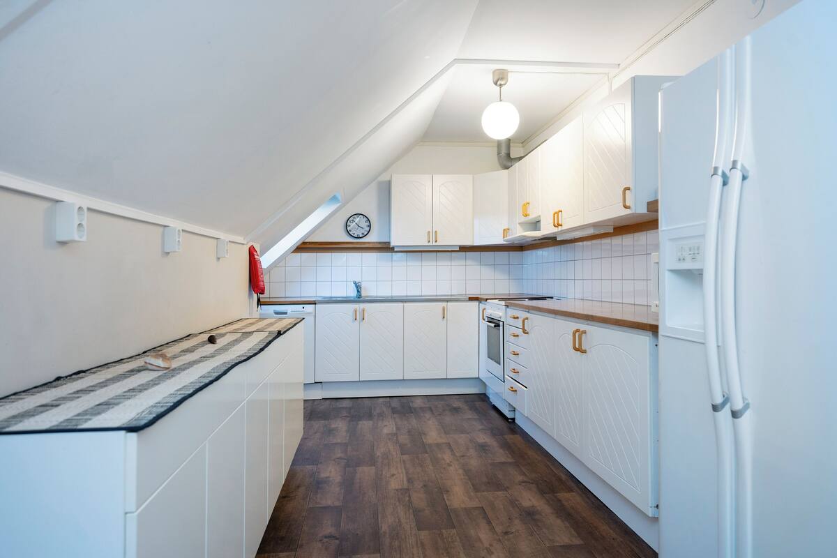 city apartment | private kitchen | fridge, microwave