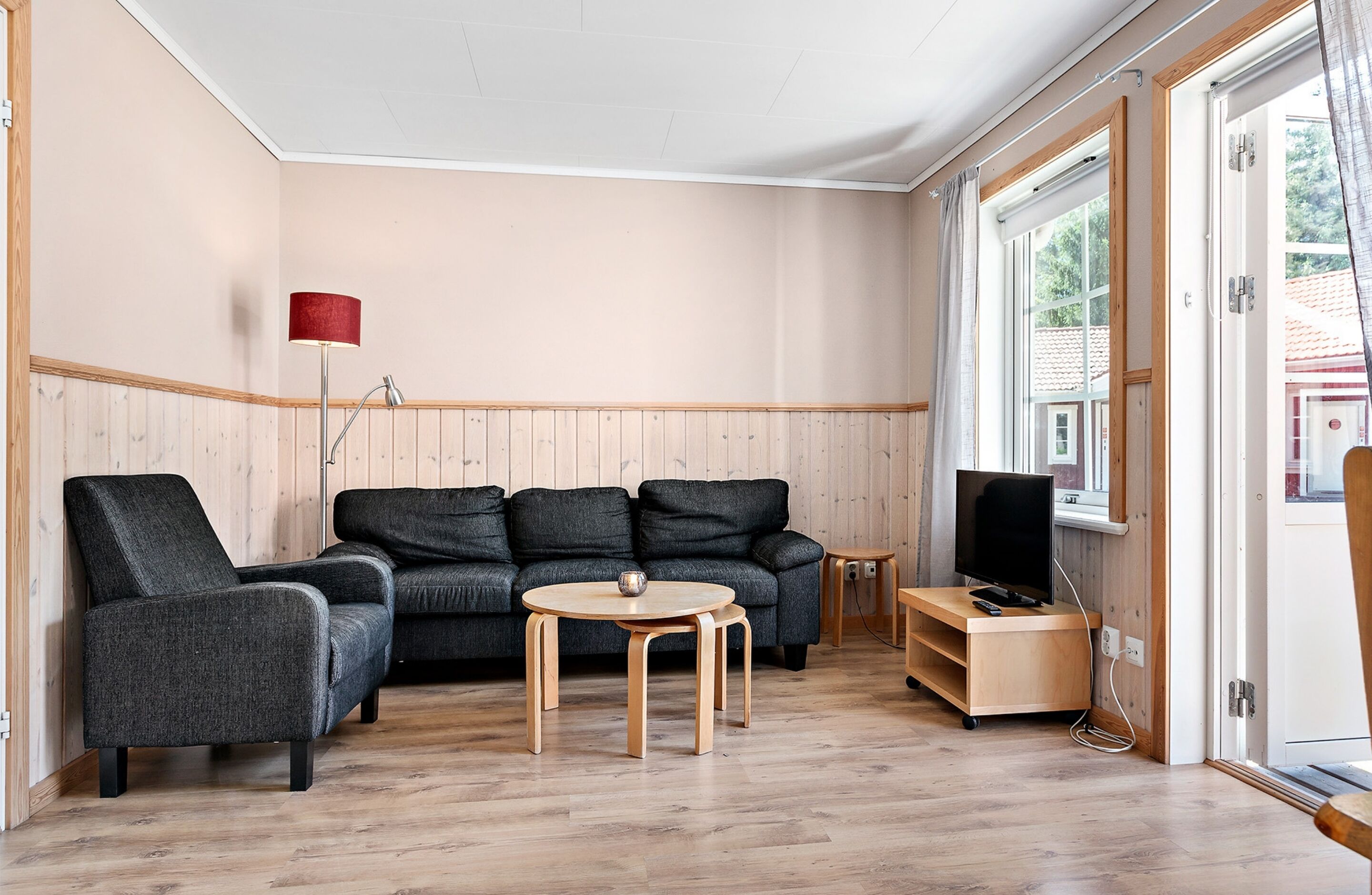 cottage (4 beds) | desk, iron/ironing board, free wifi