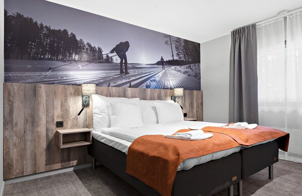 디럭스 더블룸 또는 트윈룸 | 책상, 다리미/다리미판, 무료 WiFi