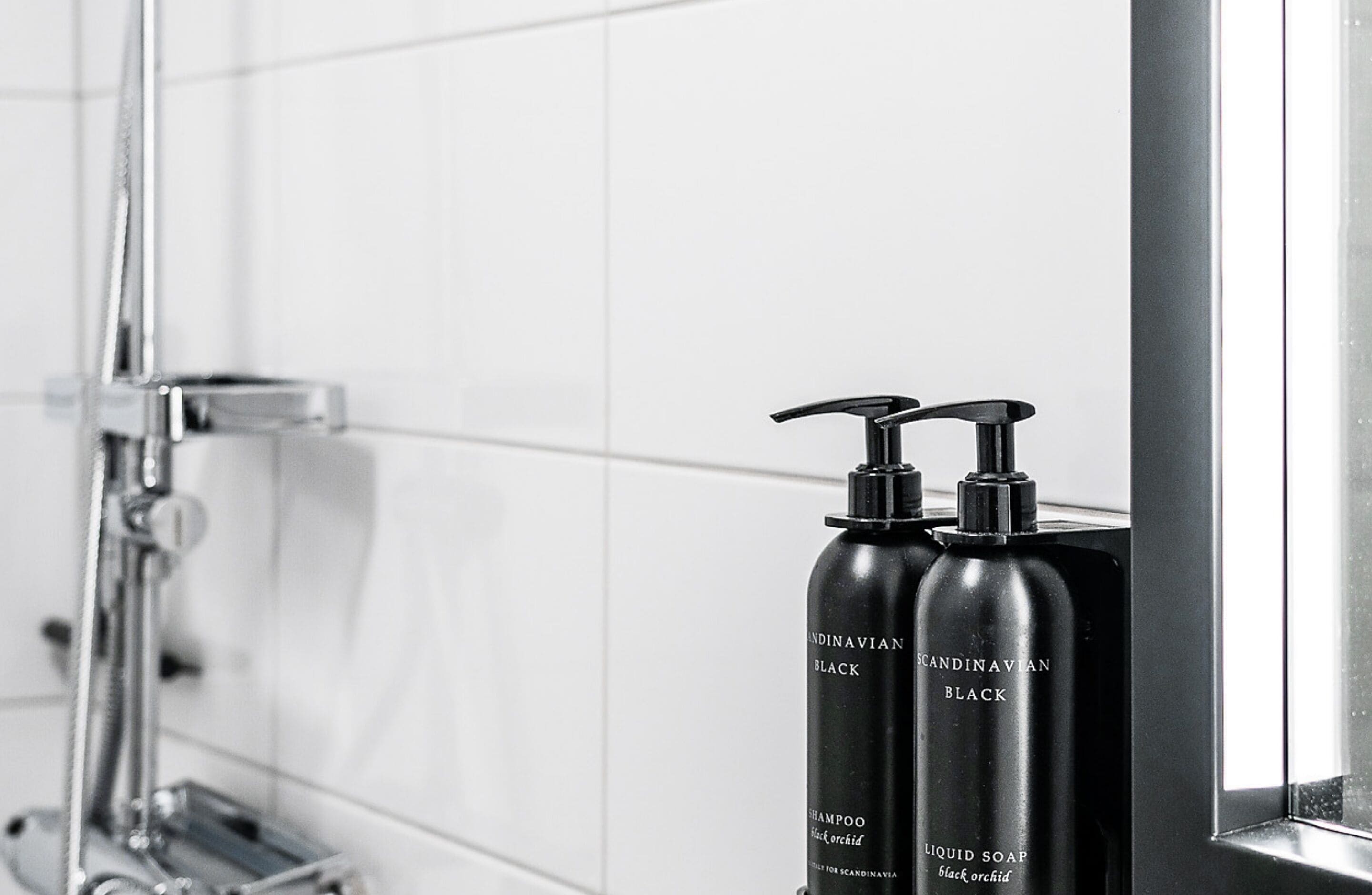 quadruple room | bathroom | shower