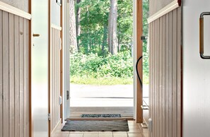 Cottage (4 beds) | Garden view