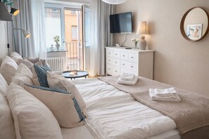 Blackout curtains, iron/ironing board, free WiFi, bed sheets - Hotel Tre Små Rum (Stockholm)