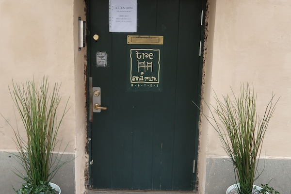 Entrada de la propiedad