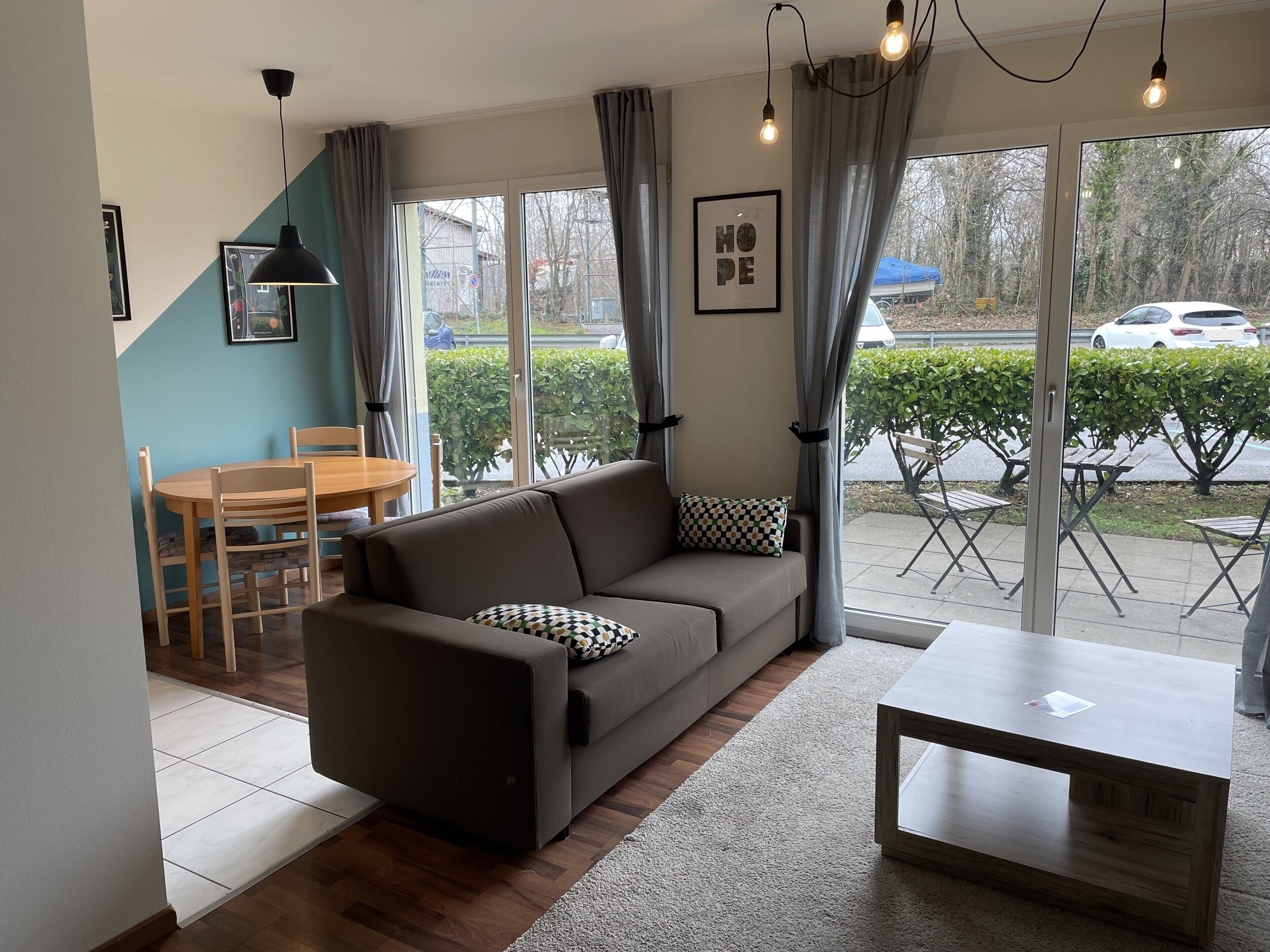 Appartement, 1 chambre | Coffres-forts dans les chambres, bureau, Wi-Fi gratuit, draps fournis