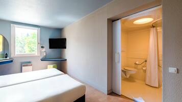 Chambre Standard, 1 lit double, accessible aux personnes à mobilité réduite