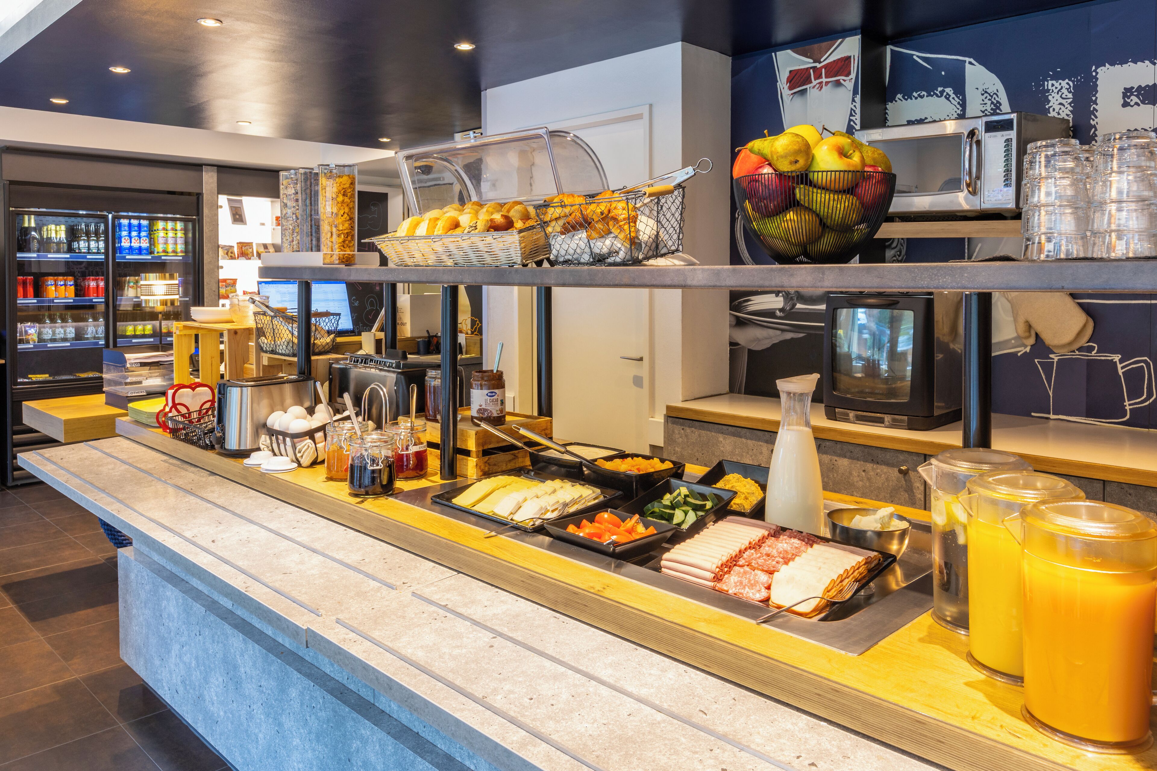 Tägliches Frühstücksbuffet gegen Gebühr