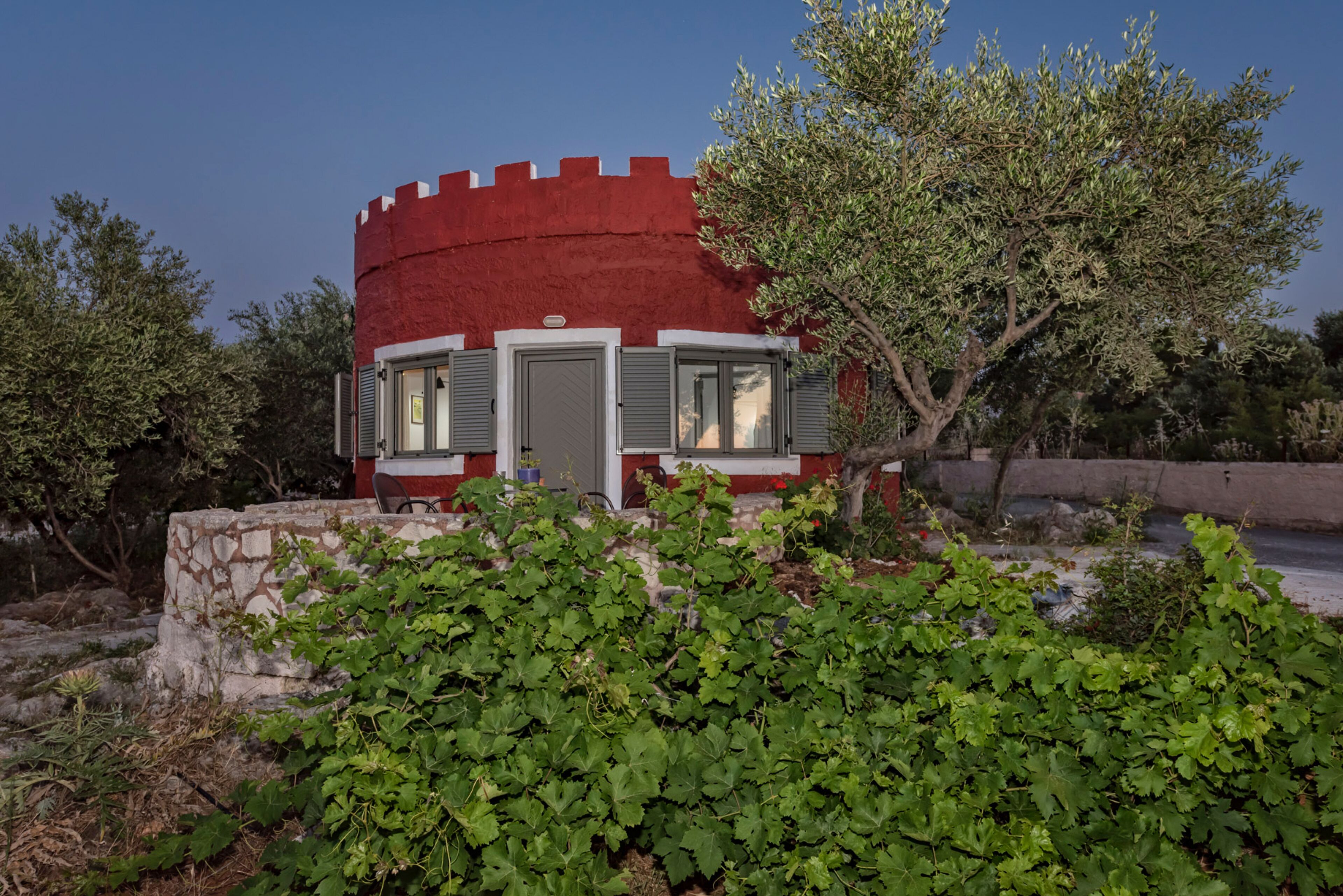 superior suite, sea view | pillow-top beds, desk, iron/ironing board, free wifi