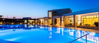 Grand Hotel Holiday Resort