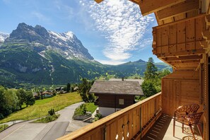 Balcony view - Boutique Hotel Panorama Grindelwald (Grindelwald)