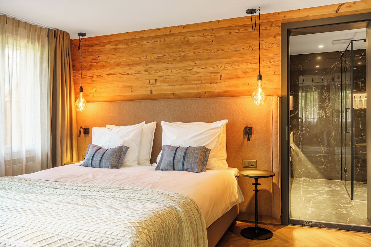 Superior Double Room, Balcony, Mountain View