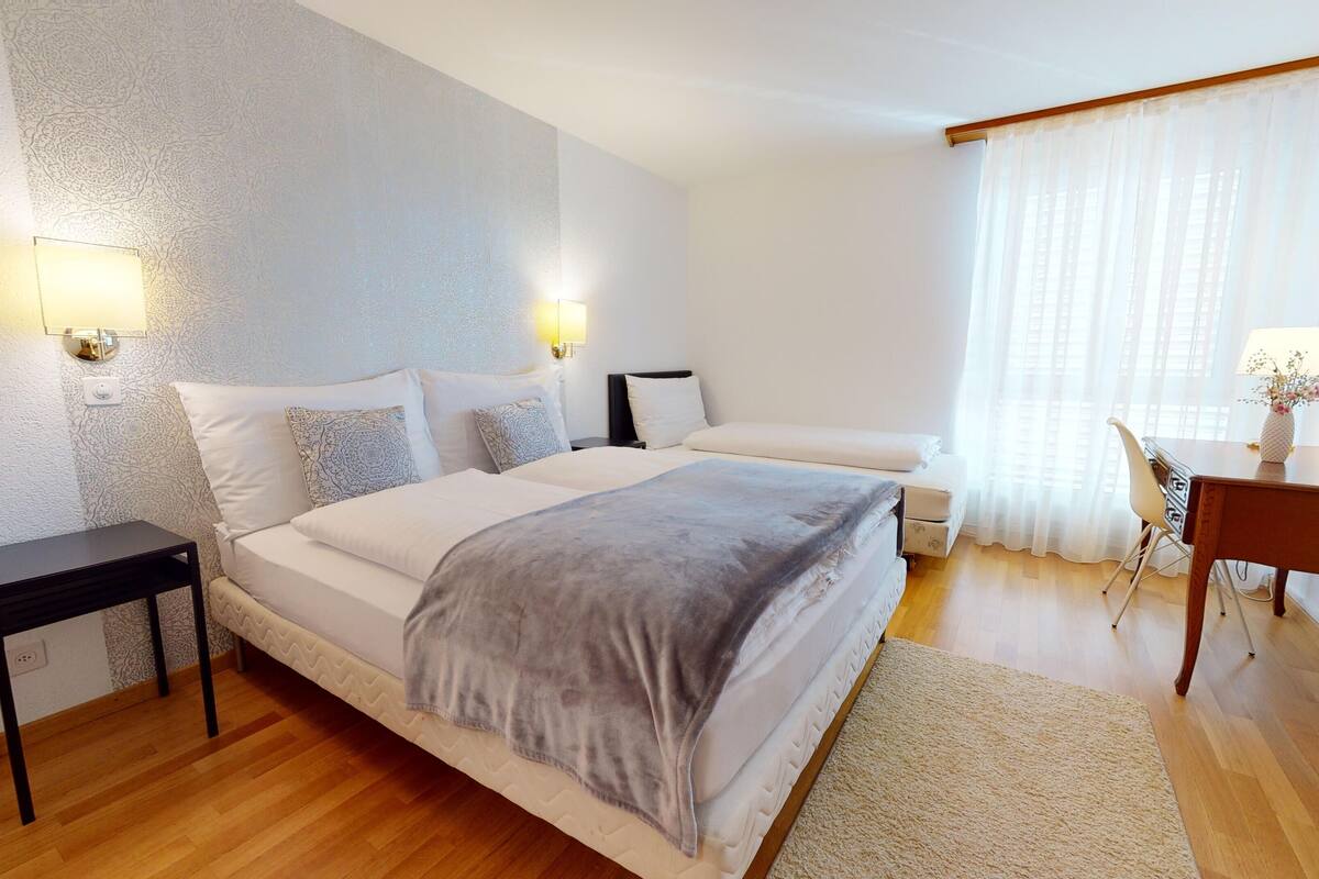 comfort triple room | 1 bedroom, minibar, desk, free wifi