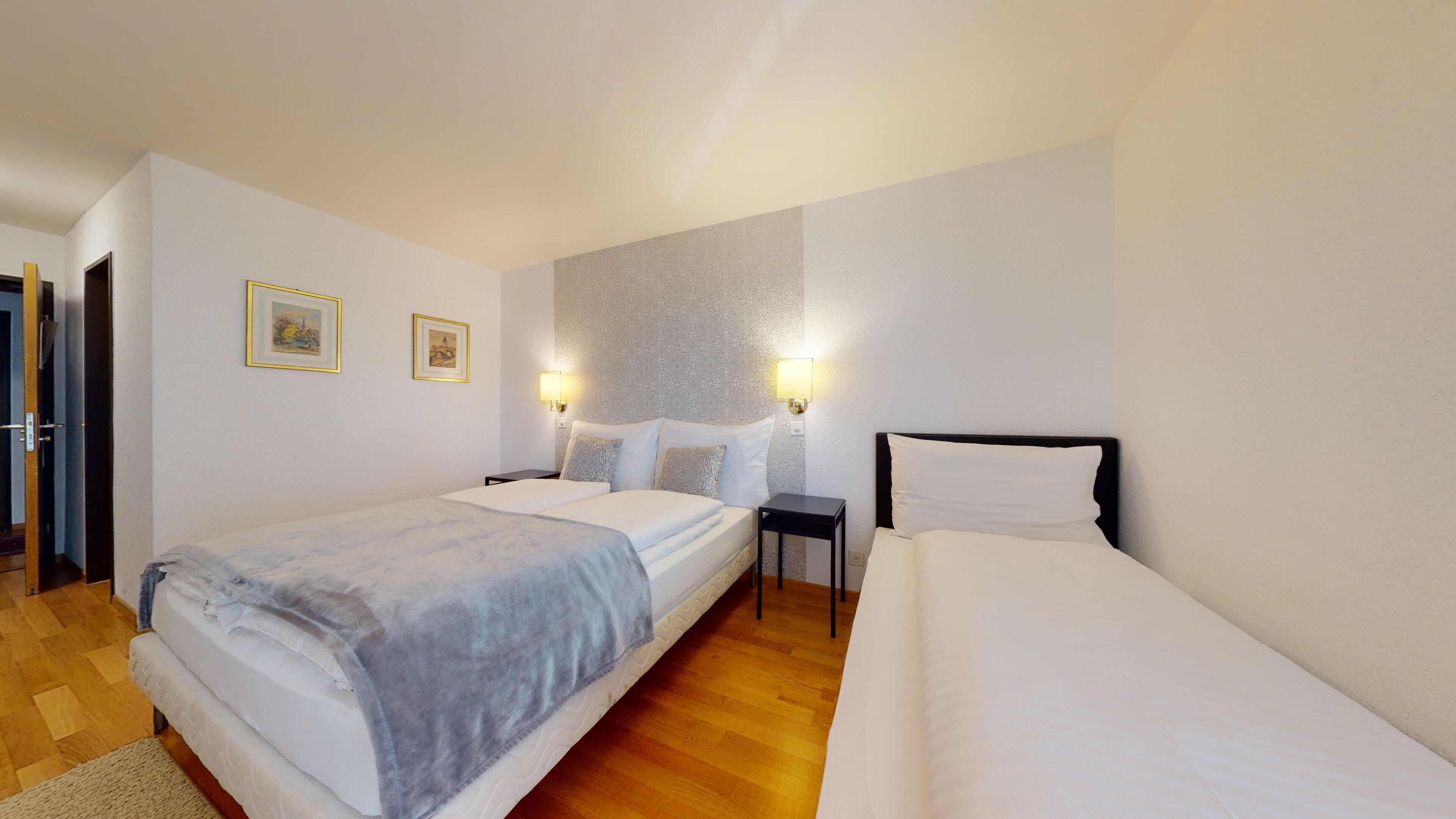 comfort triple room | 1 bedroom, minibar, desk, free wifi
