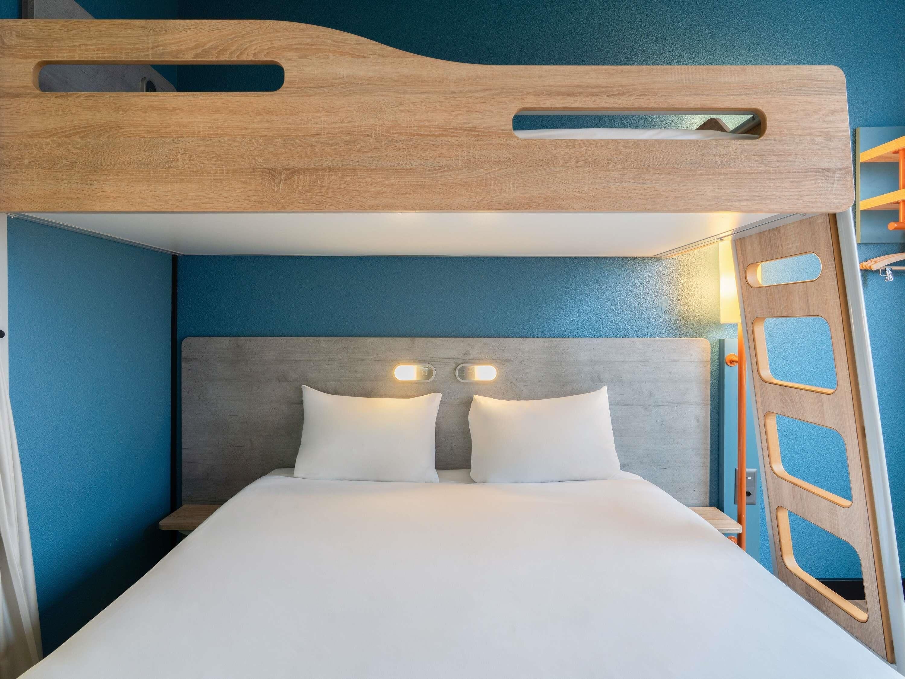 Room, 1 Double Bed, Accessible | Desk, iron/ironing board, free WiFi, bed sheets