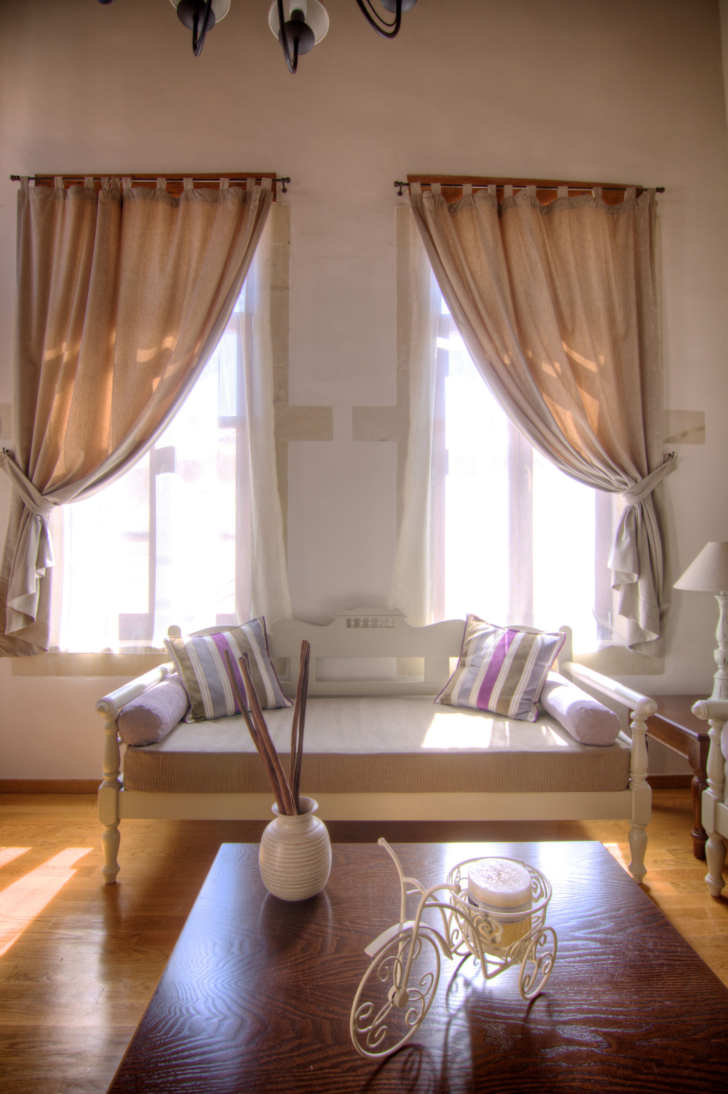 superior duplex | living room | lcd tv