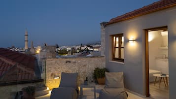 Ρετιρέ (Suite with Caste View) | Βεράντα/αίθριο