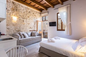 小型套房 | 高档床上用品、客房内保险箱、特色装修、特色家居