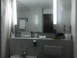 Bathroom - Sardona (Glarus Sued)