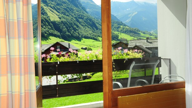 Aerial view - Sardona (Glarus Sued)