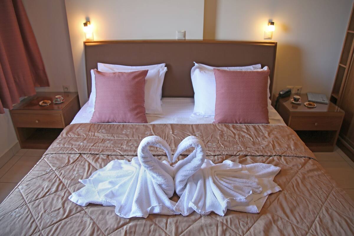 In-room safe, desk, soundproofing, free cots/infant beds