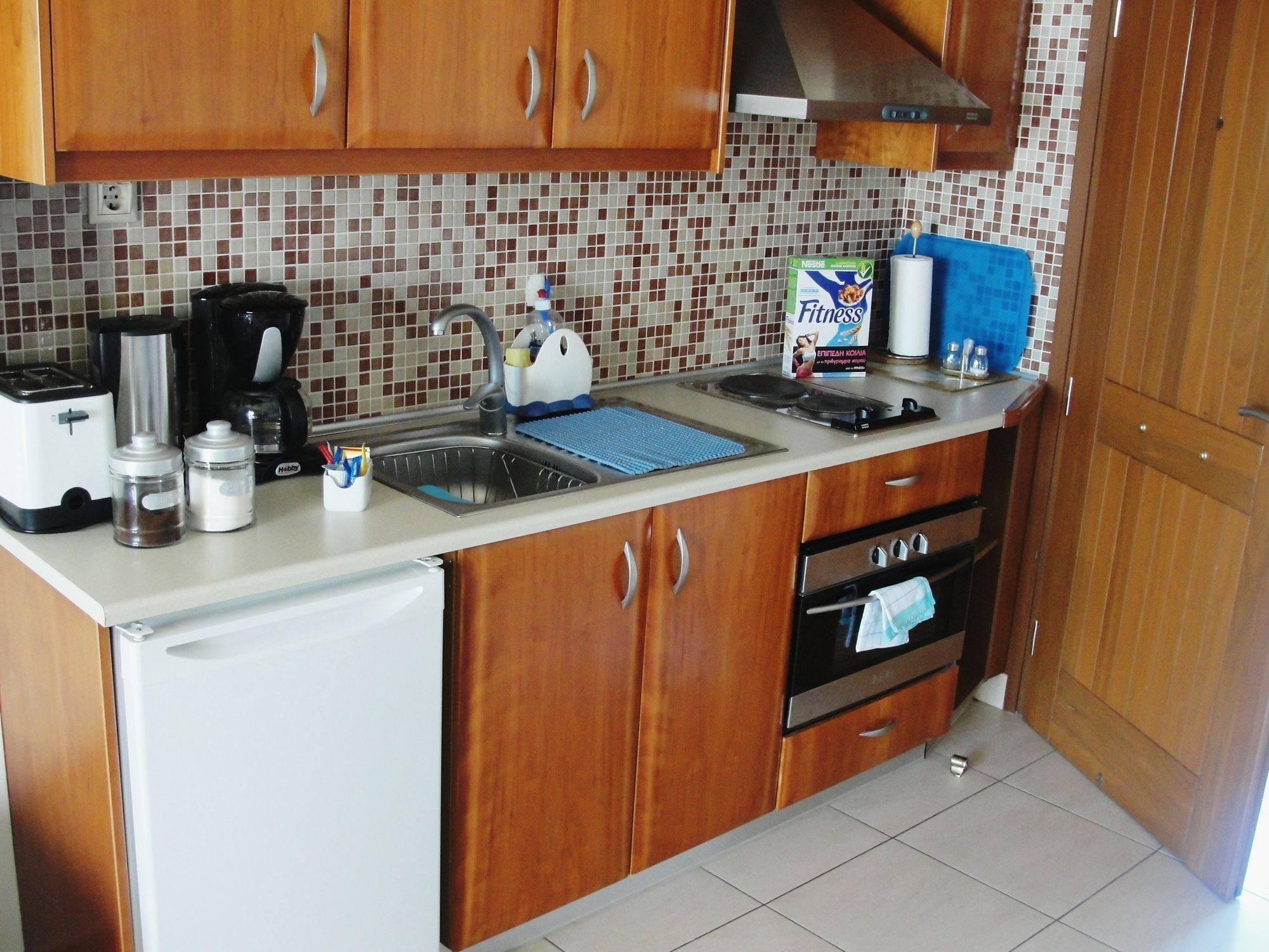 冰箱、烤箱、炉灶、茶具/咖啡用具