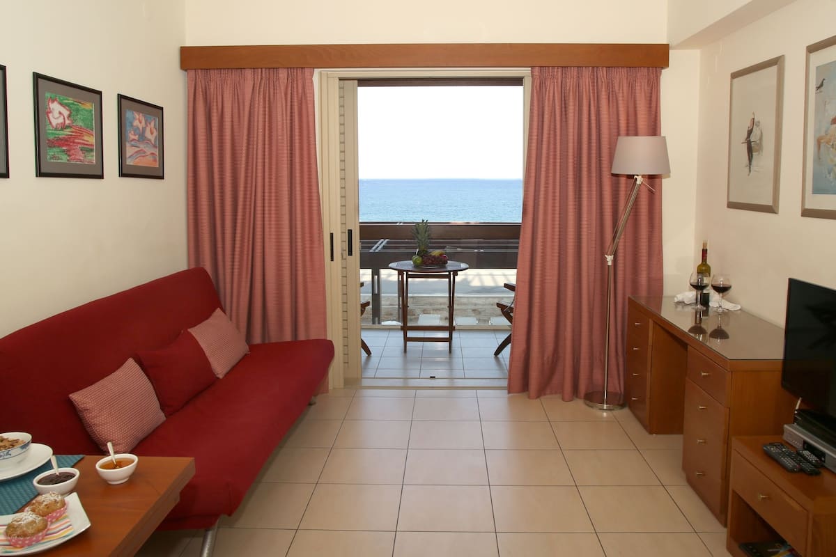 Apartment, 1 Bedroom, Sea View | In-room safe, desk, soundproofing, free cots/infant beds