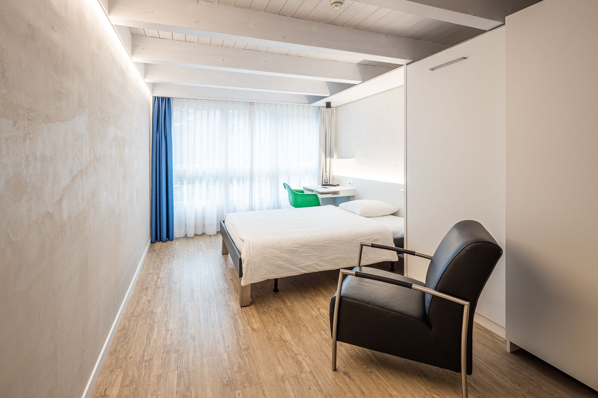 business double room, accessible | 1 bedroom, hypo-allergenic bedding, desk, laptop workspace