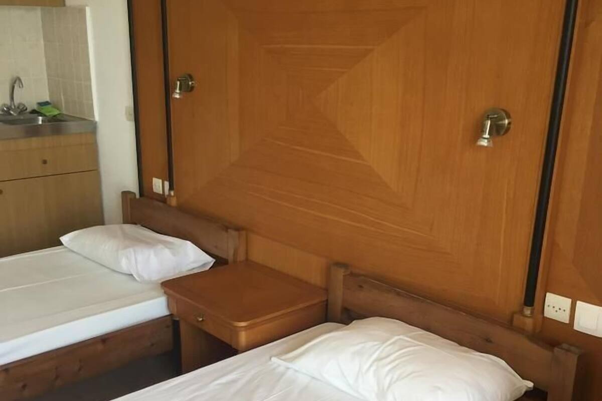 In-room safe, iron/ironing board, free WiFi, bed sheets