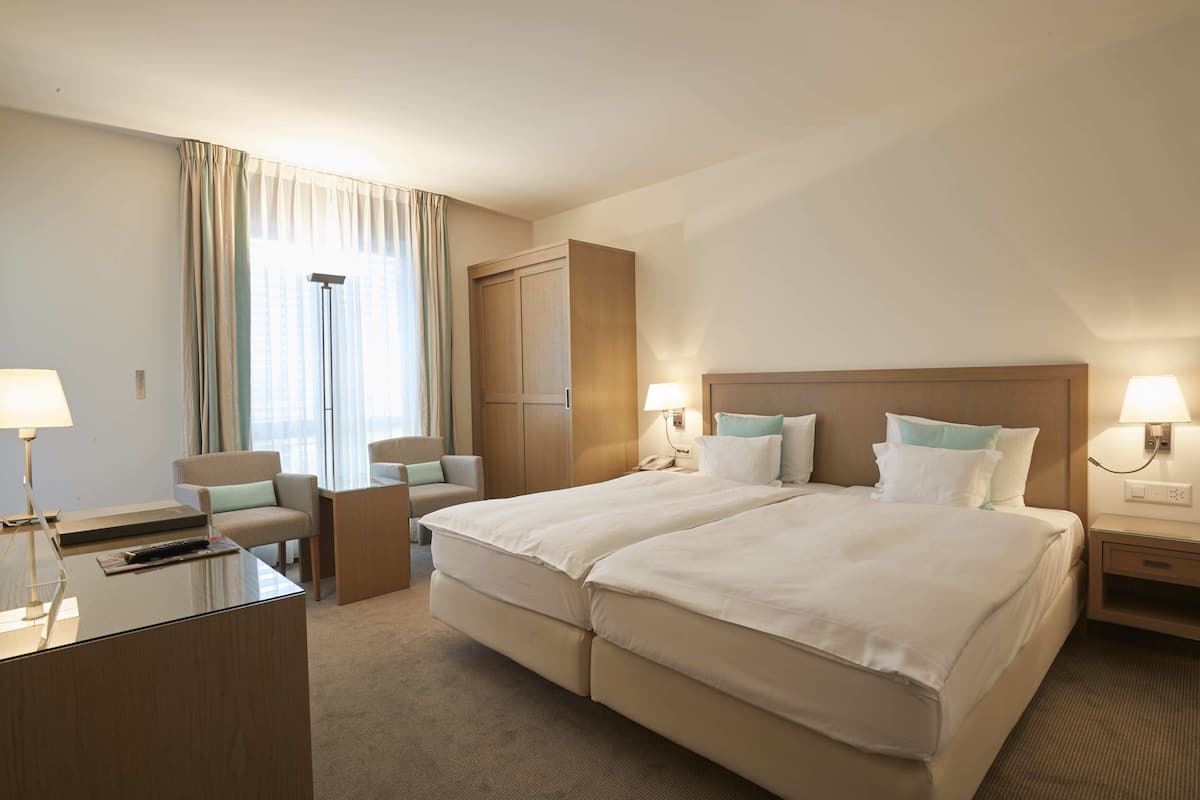 Double Room, 2 Single Beds, Balcony, Mountainside